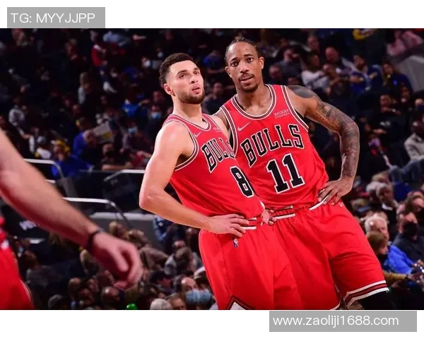 公牛与雄鹿第五场激战回顾球星表现与战术分析全景呈现